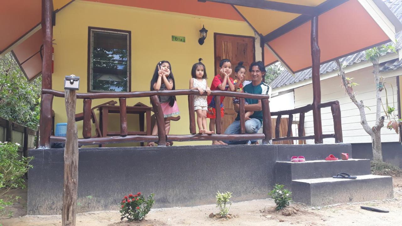 Long Beach Garden Resort เกาะลันตา ภายนอก รูปภาพ