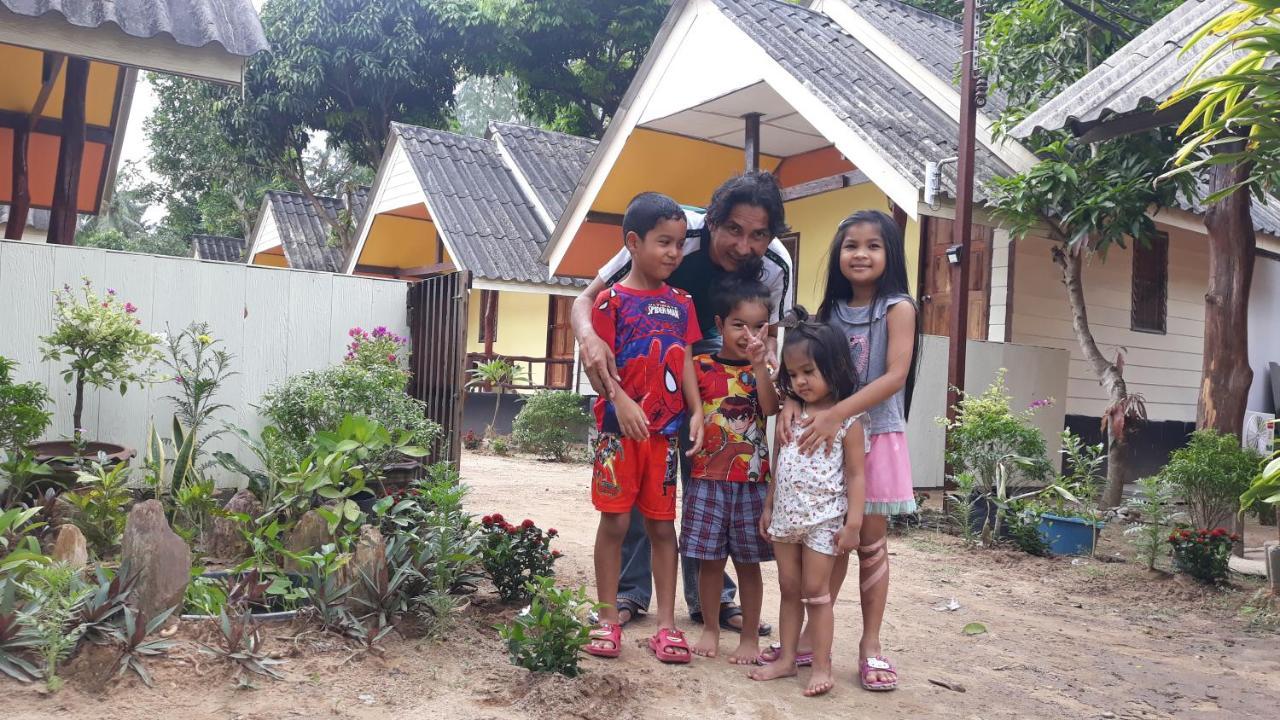 Long Beach Garden Resort เกาะลันตา ภายนอก รูปภาพ