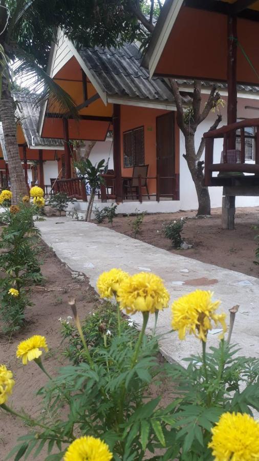 Long Beach Garden Resort เกาะลันตา ภายนอก รูปภาพ